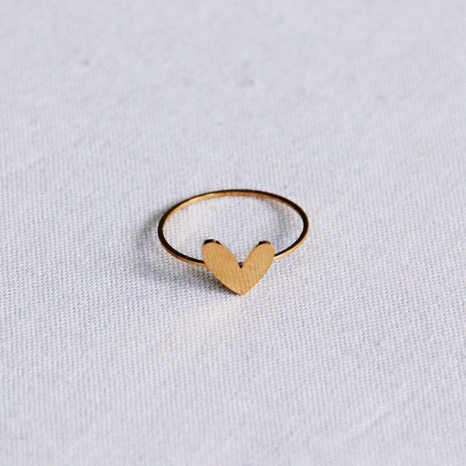Minimalistische ring van roestvrij staal met hart - goud - Selva & Co