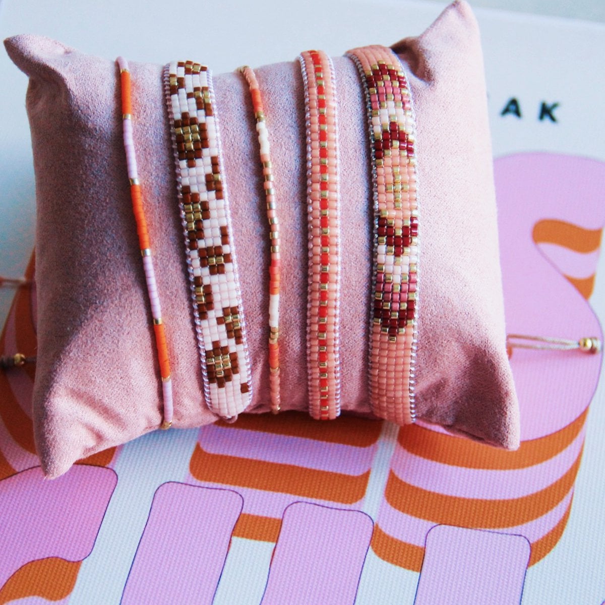 Weaving bracelet with leopard print - cognac/peach - Selva & Co