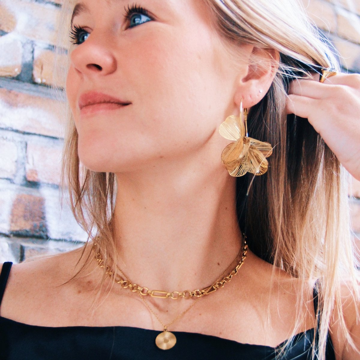 Short chain choker with round clasp - Selva & Co