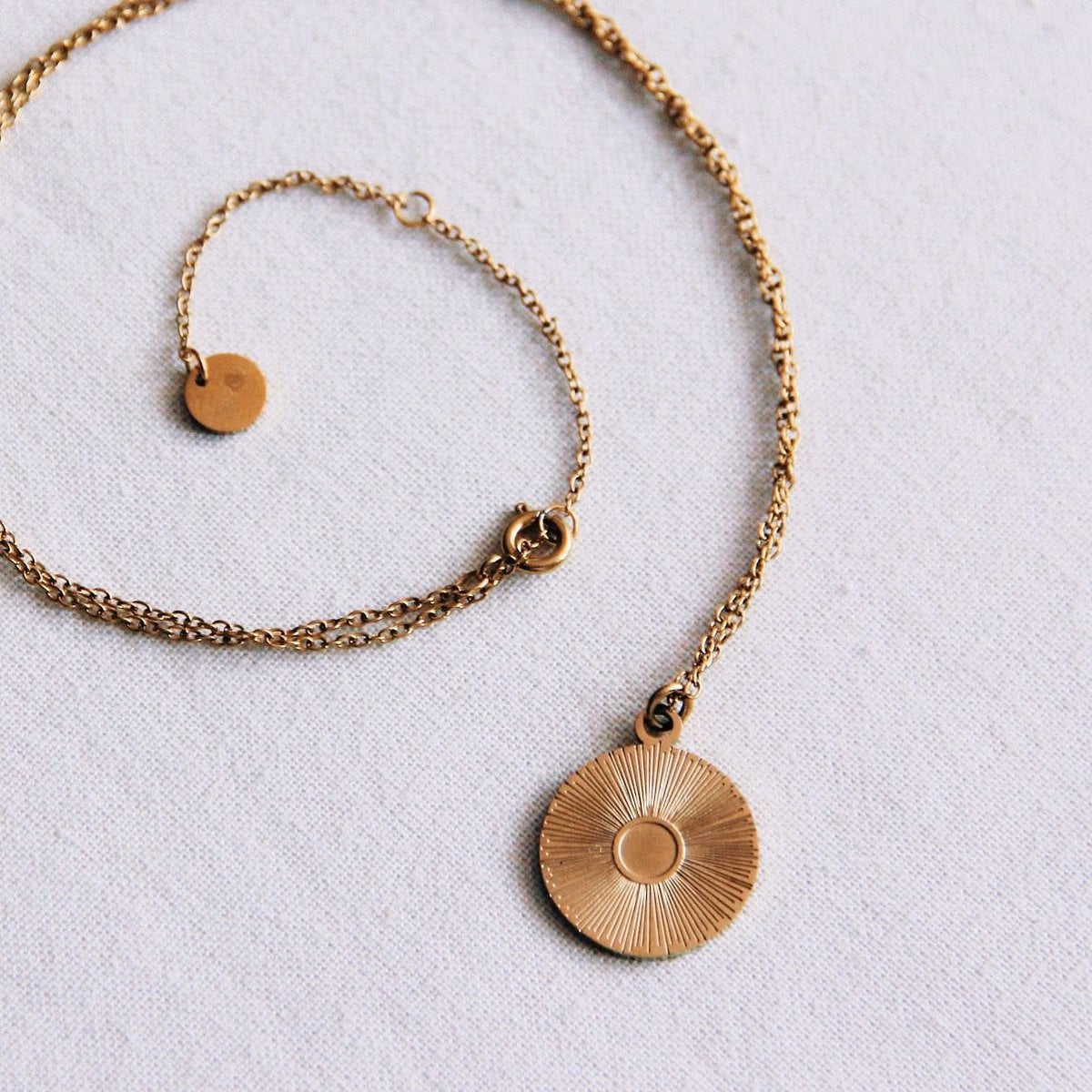 Fine stainless steel chain with round fantasy charm - Selva & Co