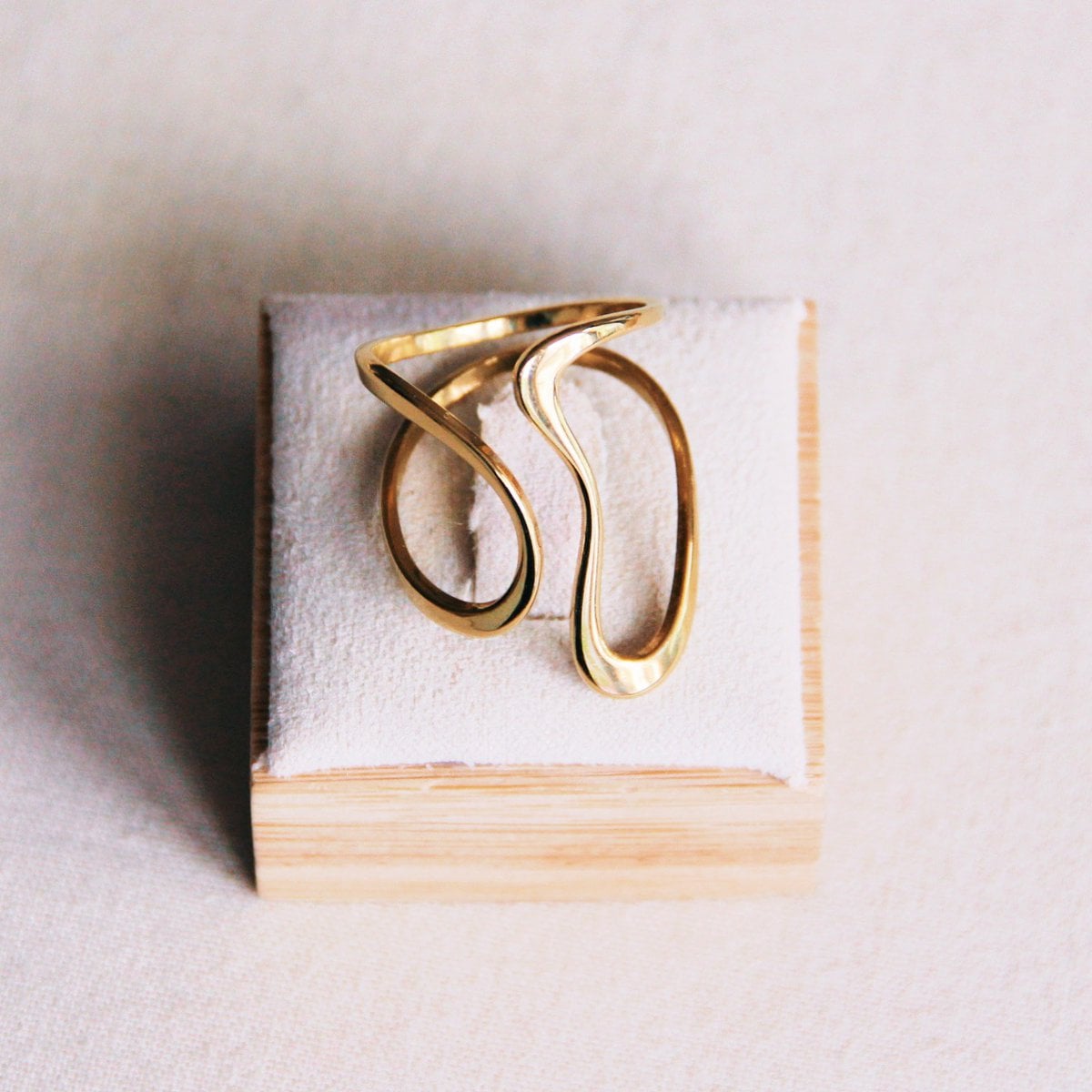 Statement Retro ring - gold - Selva & Co