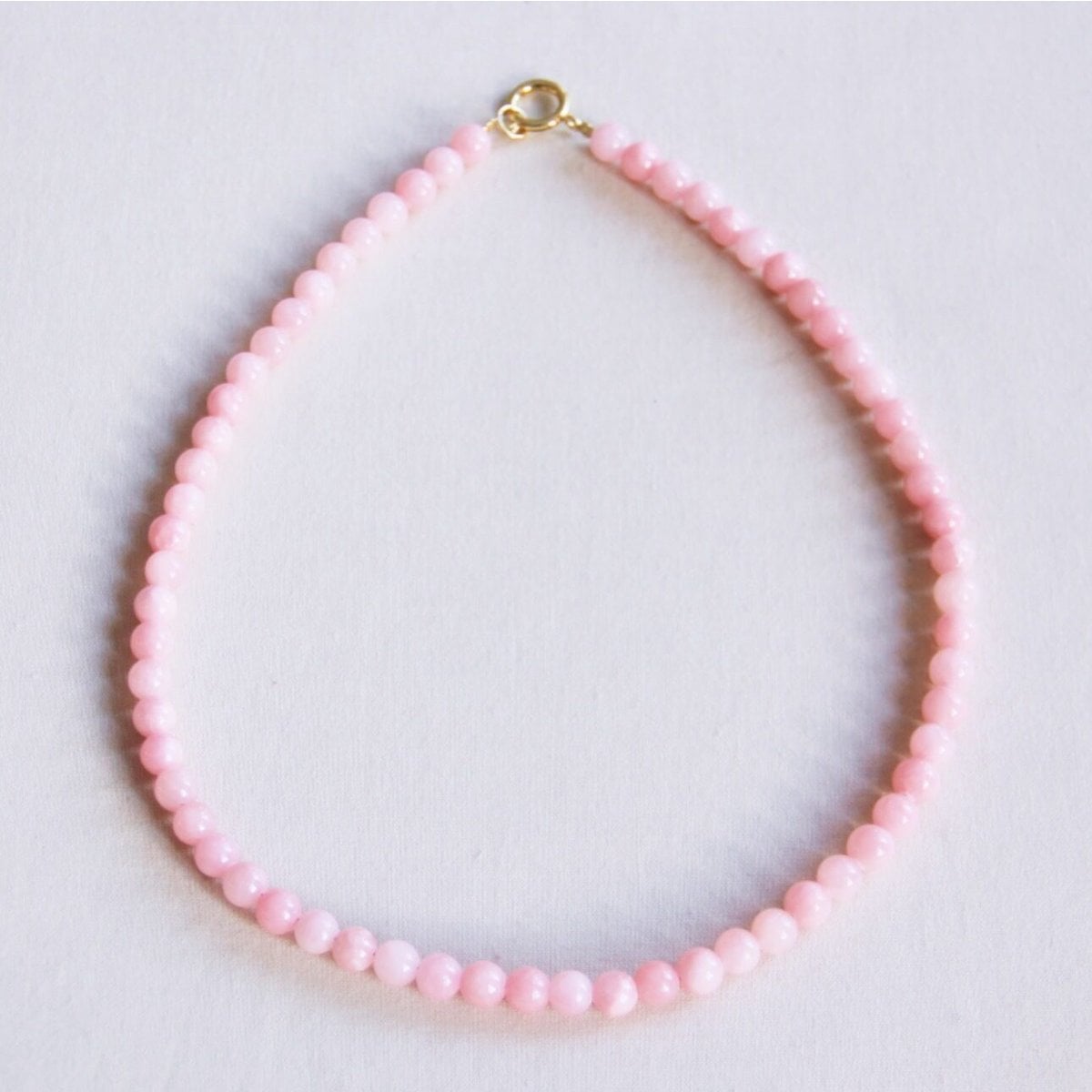 Natuurstenen kleine kralenketting - lichtroze - Selva & Co