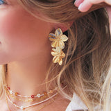 Stainless steel statement earring 2 flowers - gold - Selva & Co