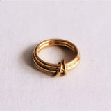 Dubbele ring verbonden met ringen - goud - Selva & Co
