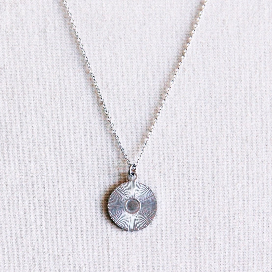 Fijne ketting van roestvrij staal met ronde fantasiebedel - zilver - Selva & Co