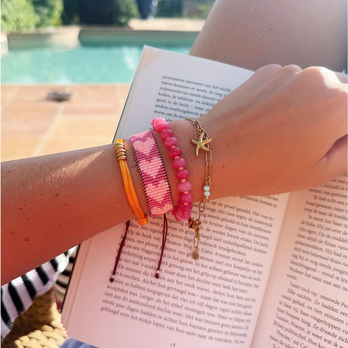 Elastische armband van edelsteen - fuchsia/roze - Selva & Co