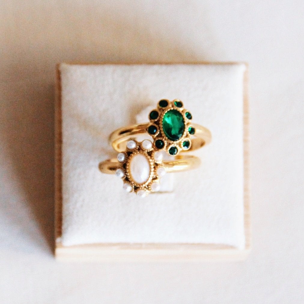 Vintage ring van roestvrij staal met parelstenen - goud - Selva & Co