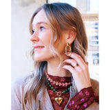 Kralenketting van hars harten - zalm - Selva & Co