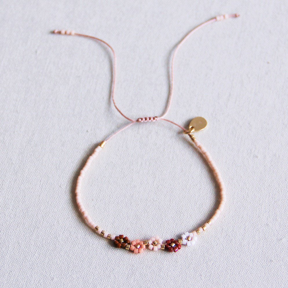Miyuki bracelet with 5 mini daisy flowers - mix nude - Selva & Co