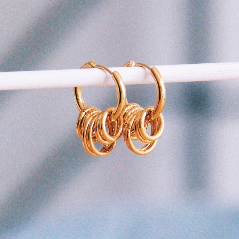 Stainless steel earring with rings - gold - Selva & Co