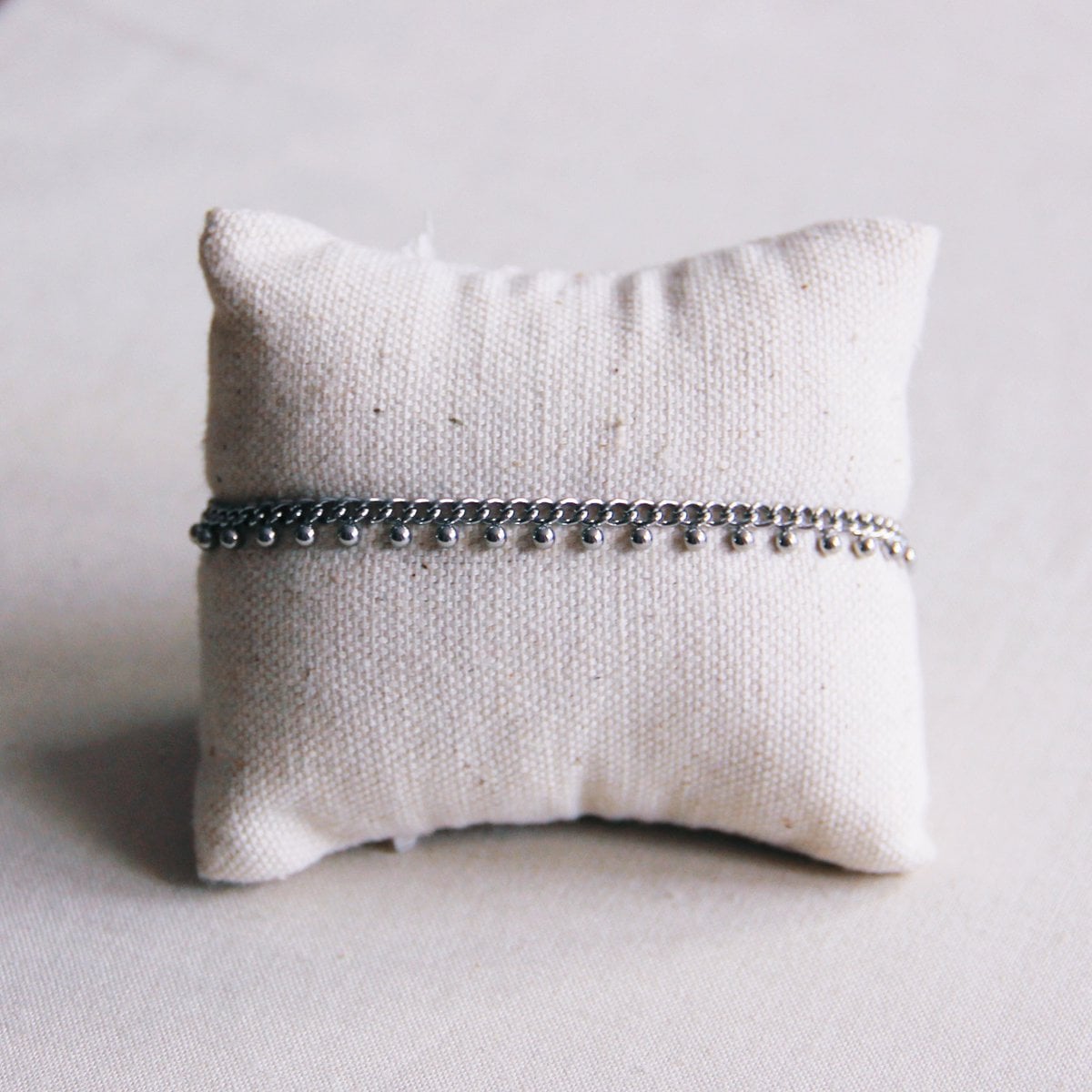 Stalen armband met ketting en bolletjes - zilver - Selva & Co