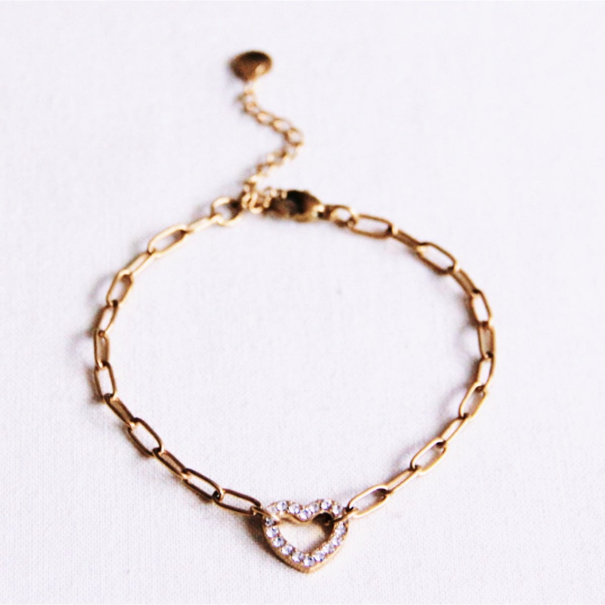D-ketting armband met kristallen hart bedel - goud - Selva & Co