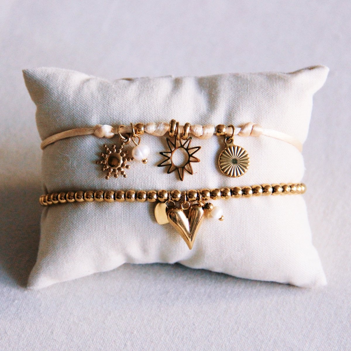 Armband met kraaltjes, hartjes en mini parel - Selva & Co