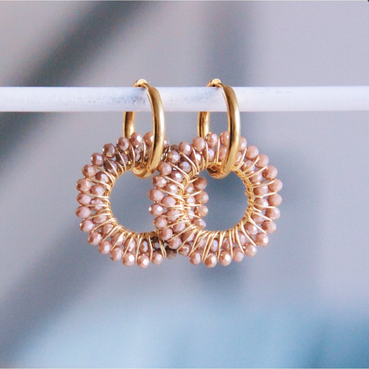 Earring with round faceted pendant – mocha - Selva & Co