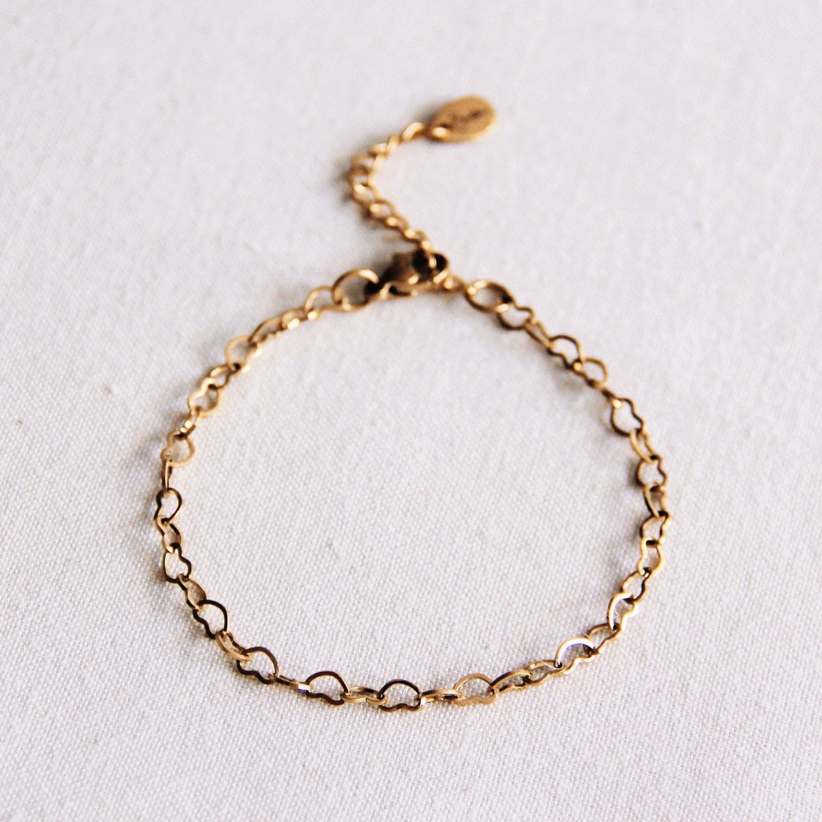 Fine heart chain bracelet - Selva & Co