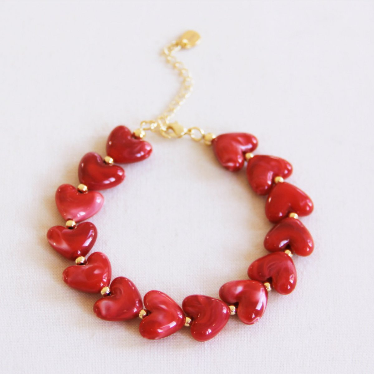 XL armband met hars hartkralen - rood - Selva & Co
