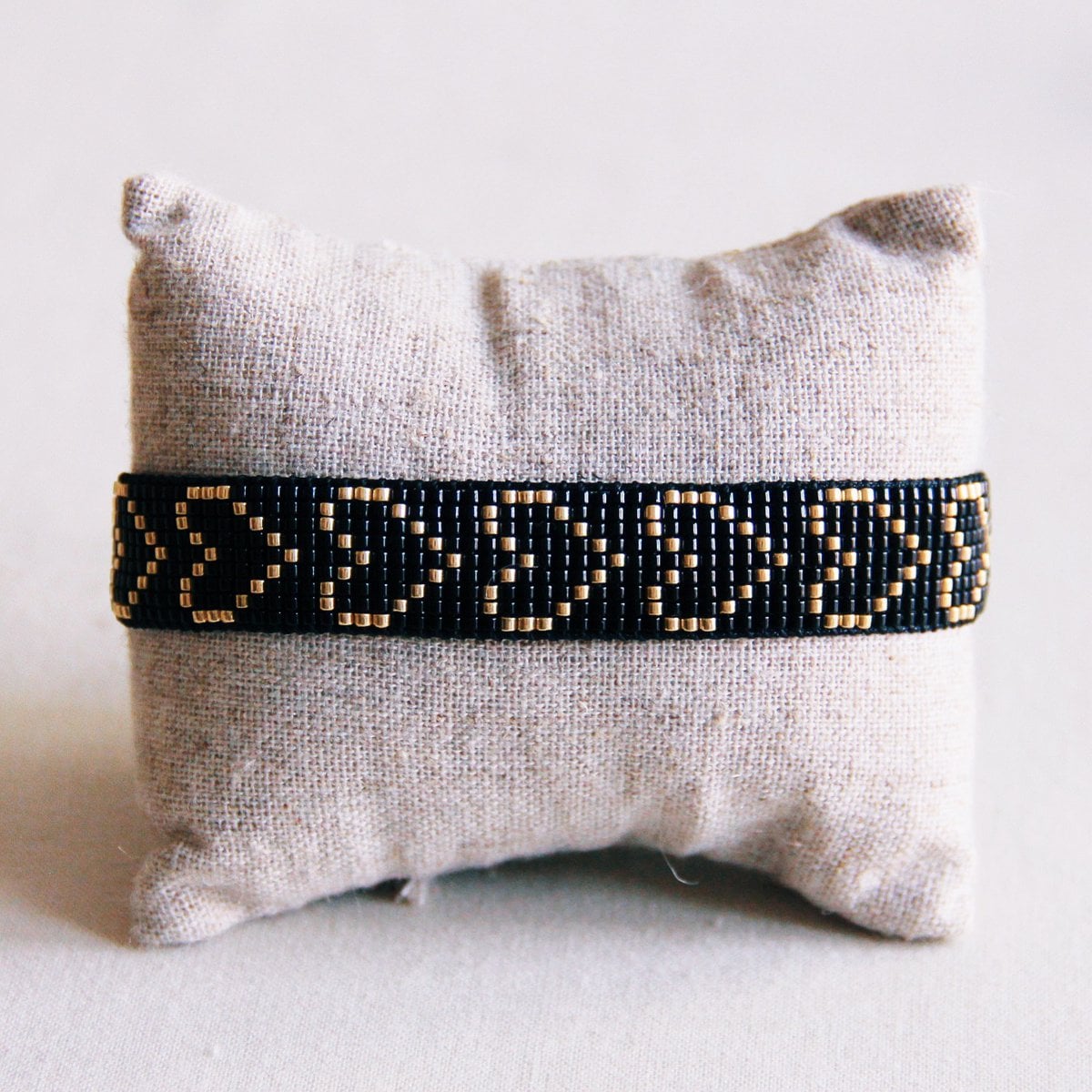 Heart woven bracelet - black/gold plated - Selva & Co