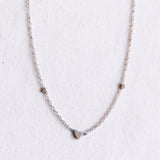 Fijne ketting van roestvrij staal met 3 mini hartjes - zilver - Selva & Co