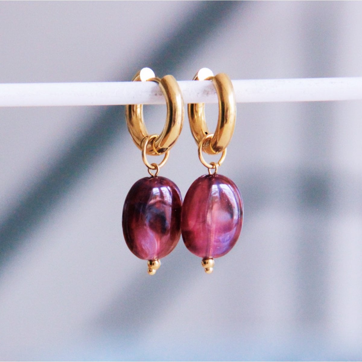 Wide hoop with oval resin pendant - purple - Selva & Co