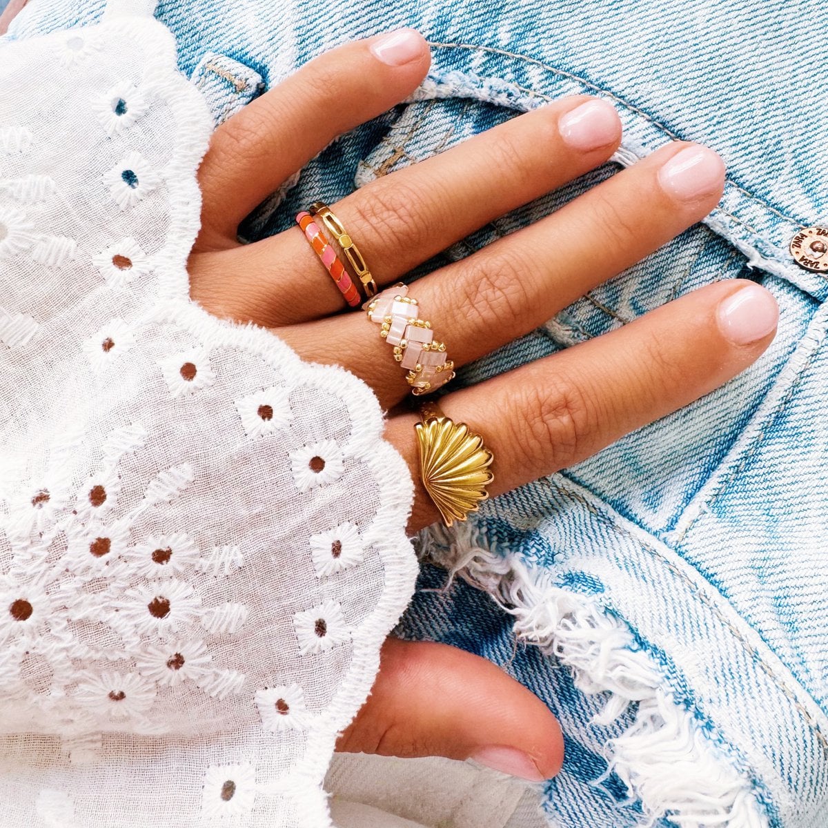 Tilabead-ring - lichtroze/goud - Selva & Co
