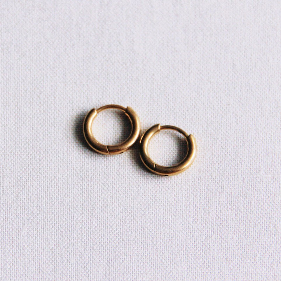 Stainless steel creole 10mm "basic" - gold - EA500 - Selva & Co